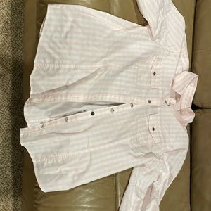 Christoper Banks Petite Medium button up shirt in good condition